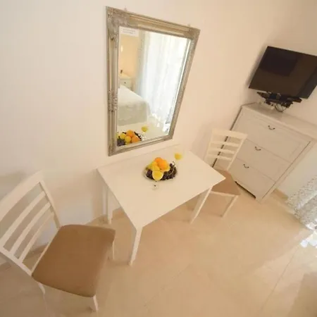 Lucky - 150m From The Sea