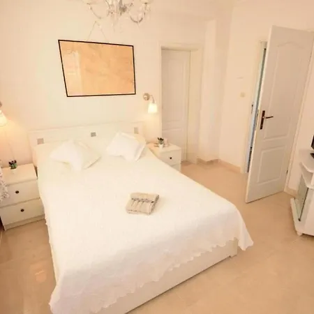 Apartment Lucky - 150m From The Sea Orebic